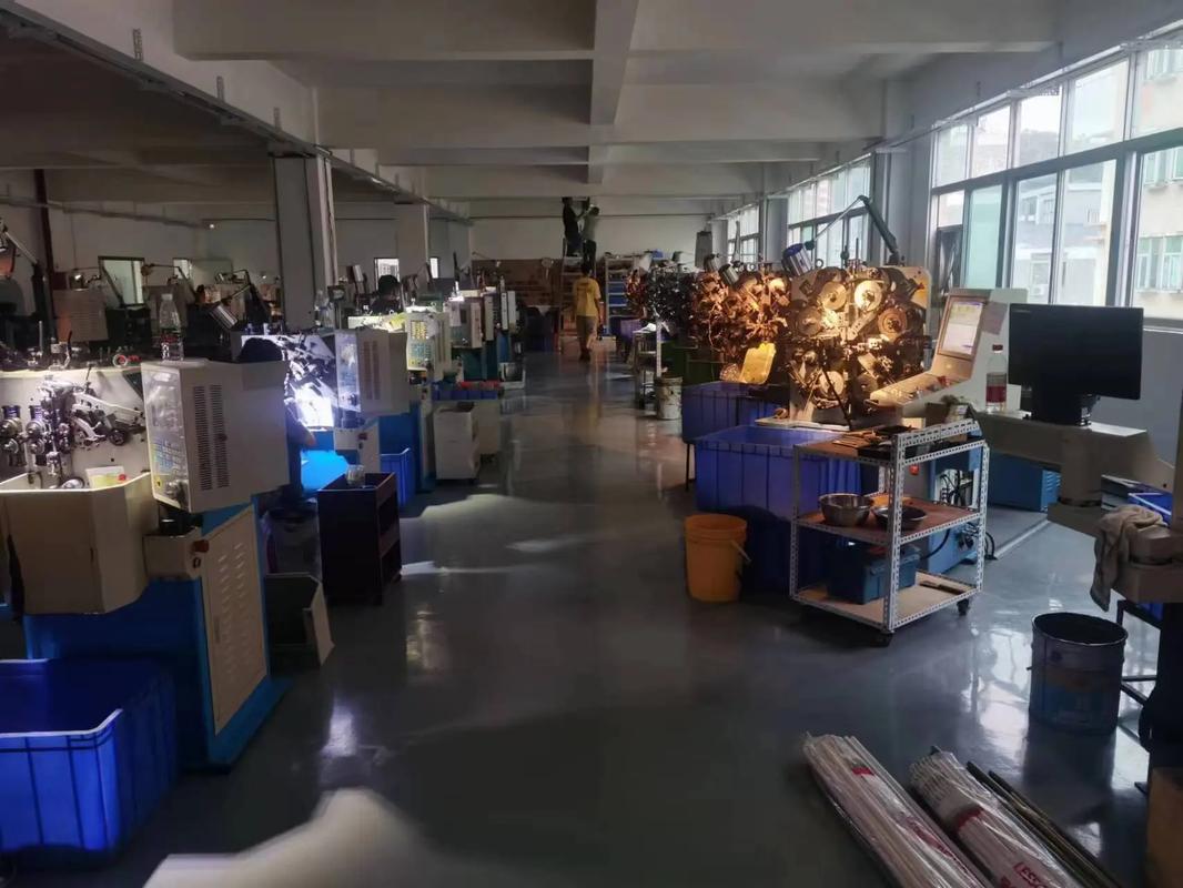 彈簧專(zhuān)業(yè)生產(chǎn)車(chē)間