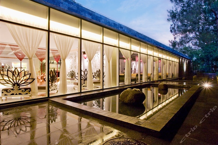 桂林愚自樂(lè)園現(xiàn)代藝術(shù)酒店